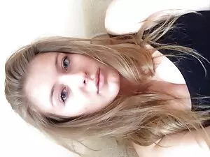 შავი ქალი, კერპი, სა ...